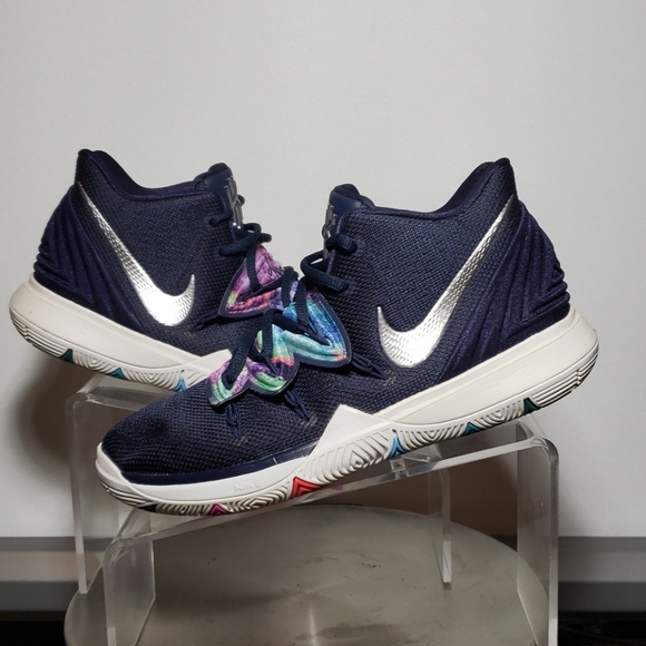 nike kyrie galaxy